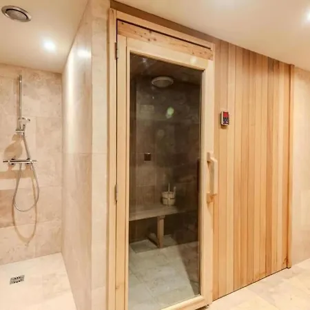 Mary - With Hot Tub & Sauna Morzine